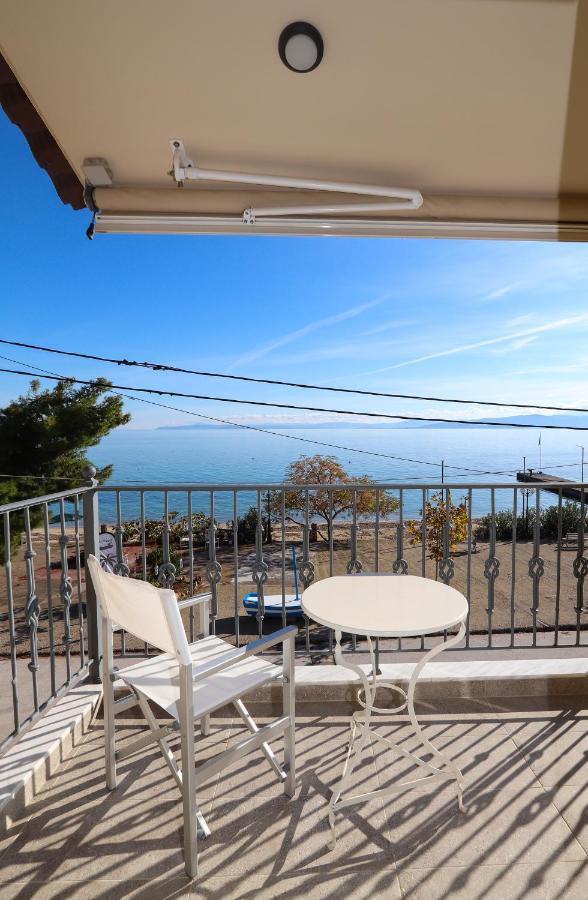 East & West Seaside Apartments Gialtra Luaran gambar
