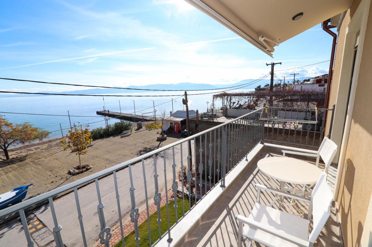 East & West Seaside Apartments Gialtra Luaran gambar