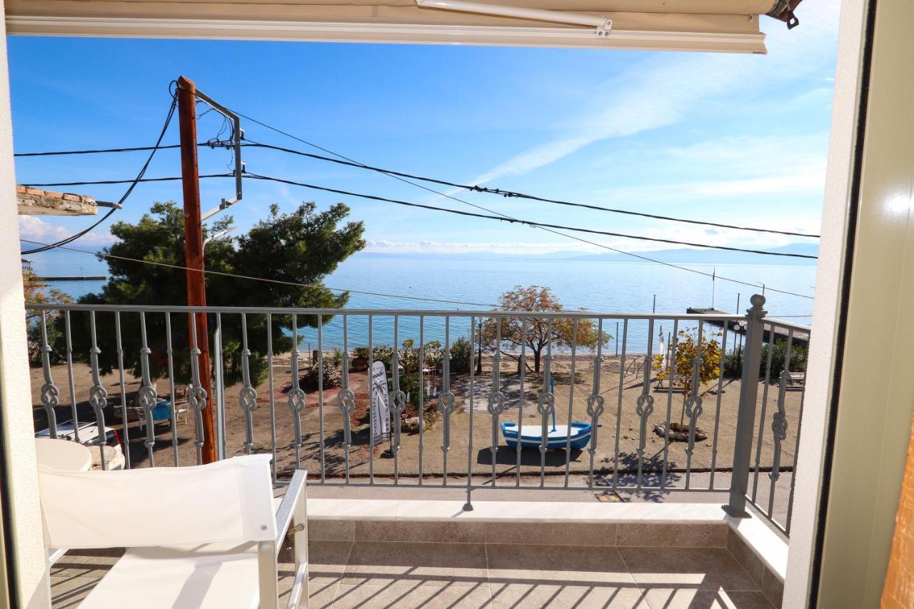 East & West Seaside Apartments Gialtra Luaran gambar
