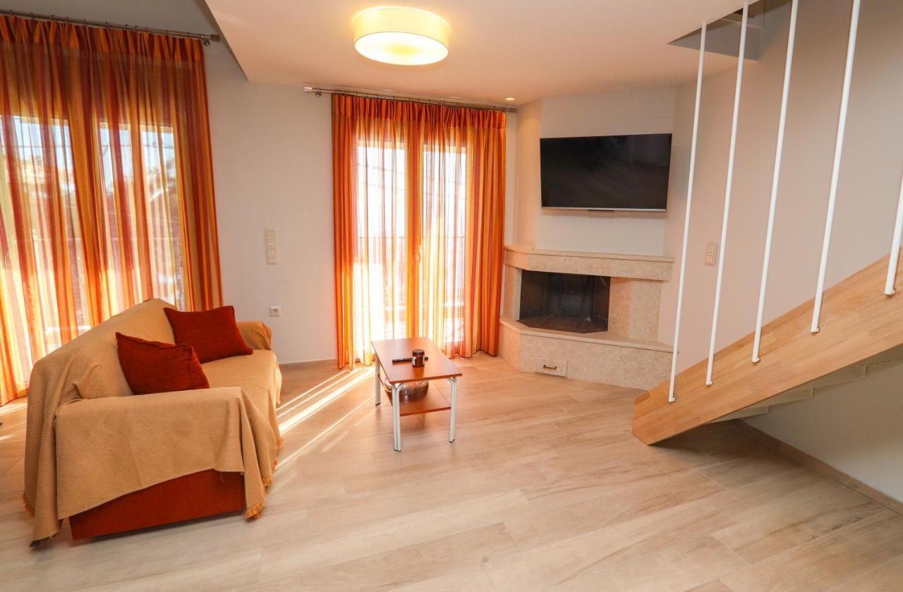 East & West Seaside Apartments Gialtra Luaran gambar