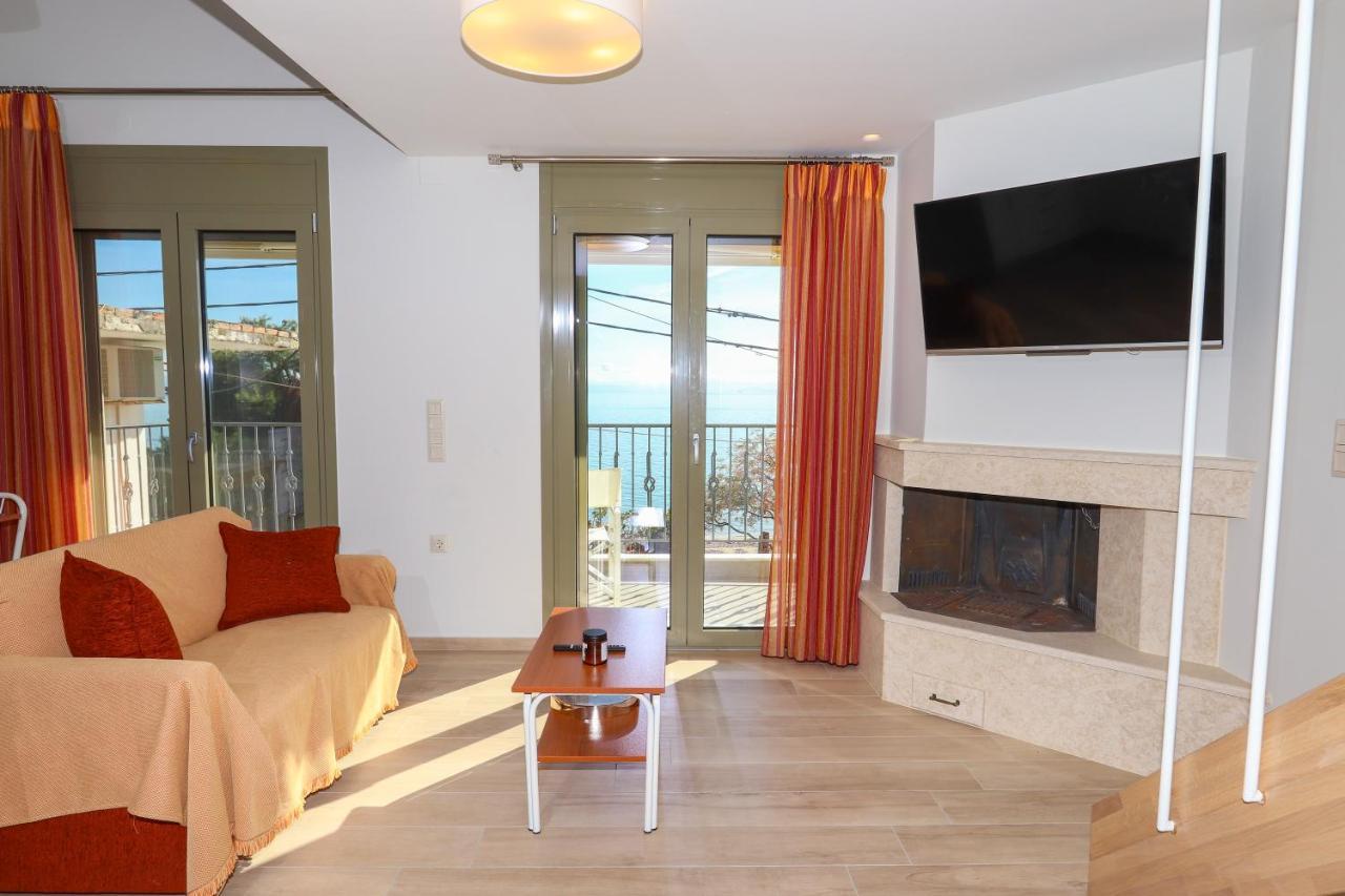 East & West Seaside Apartments Gialtra Luaran gambar