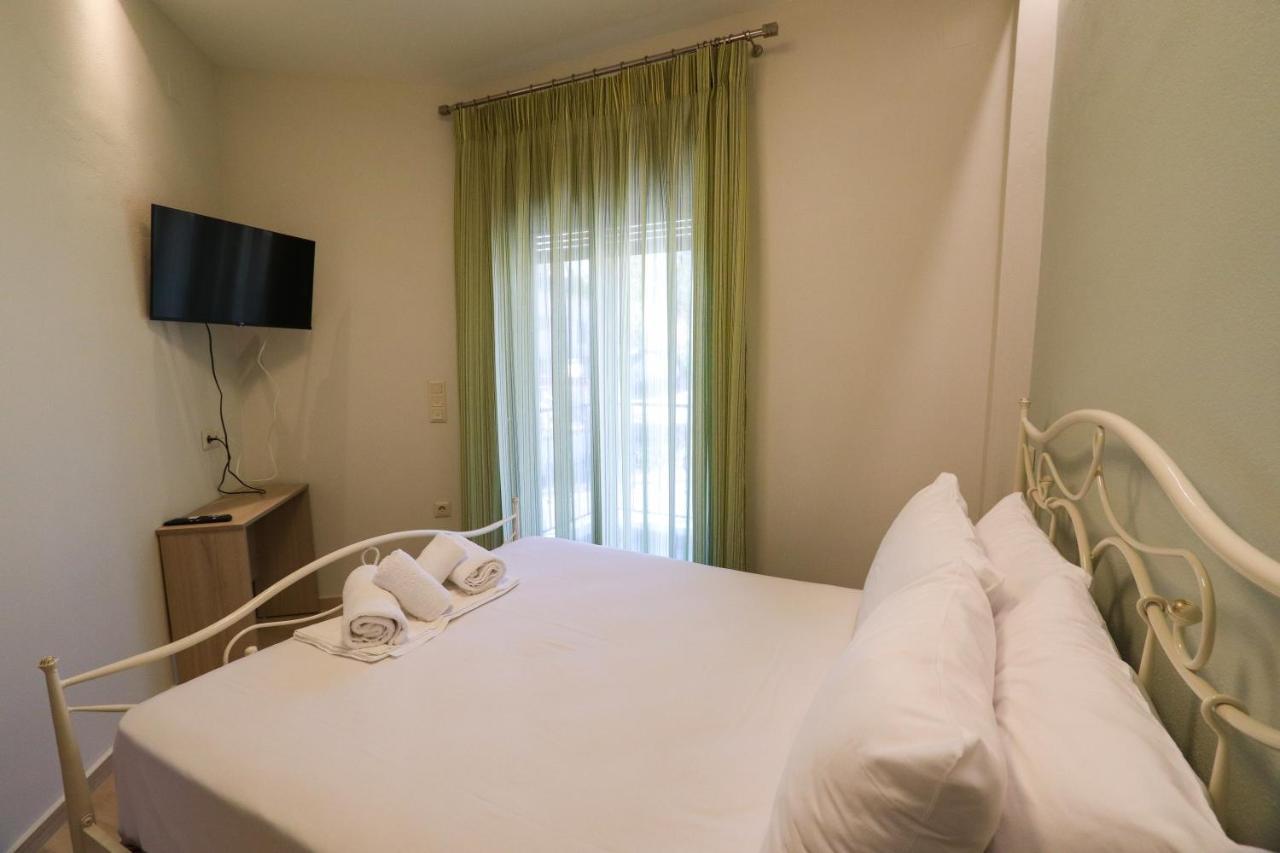 East & West Seaside Apartments Gialtra Luaran gambar